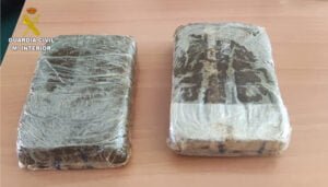 La Guardia Civil detiene a una persona por tráfico de drogas en un área de servicio de la autovía A-3