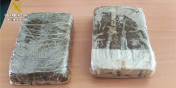 La Guardia Civil detiene a una persona por tráfico de drogas en un área de servicio de la autovía A-3