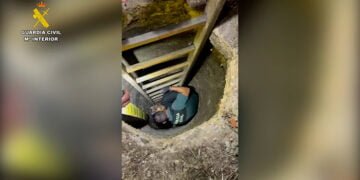 La Guardia Civil rescata un perro que había caído a un pozo en Tarancón