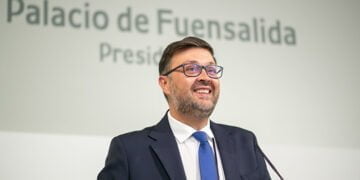 Los centros educativos de Castilla-La Mancha contarán el próximo curso escolar con 33.072 docentes, 319 más que el anterior