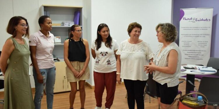 El Gobierno de Castilla-La Mancha tramita más de un centenar de expedientes en la convocatoria de ayudas a las cooperativas de la región 1 El Gobierno de Castilla-La Mancha tramita más de un centenar de expedientes en la convocatoria de ayudas a las cooperativas de la región