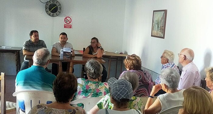 Presentado el libro “Apuntes Históricos de Saceda del Río, Carrascosilla, y Caracenilla” 1 Presentado el libro “Apuntes Históricos de Saceda del Río, Carrascosilla, y Caracenilla”