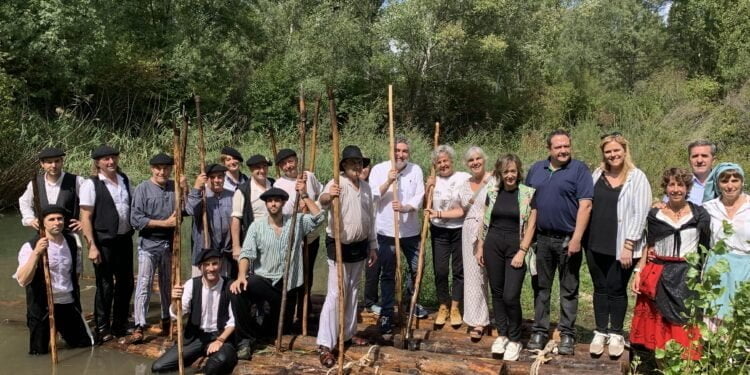 Uribes visita el Museo Regional de los Gancheros y la Madera en Vadillos 1 11 09 2023 maderada 1