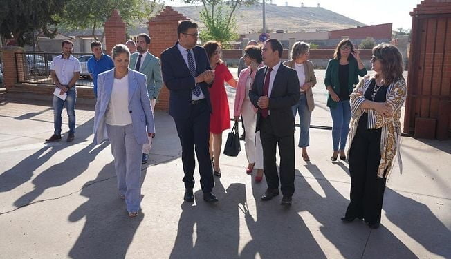 326f153bad8dcfcc5afbcd3a43842b8e