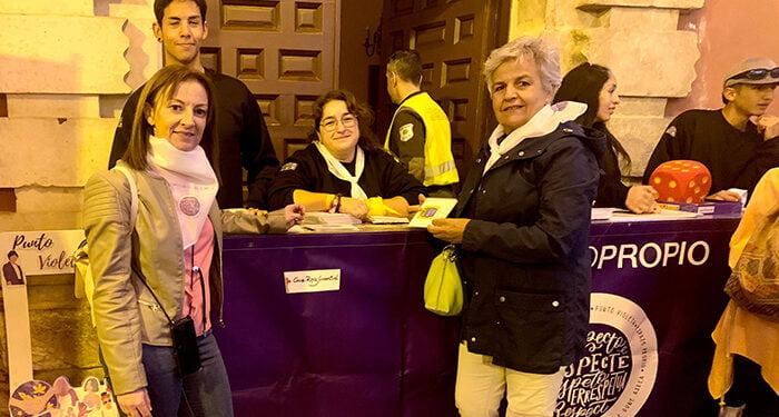 Casi 300 personas sensibilizadas en el Punto Violeta en lo que llevamos de San Mateo 2023 1 Casi 300 personas sensibilizadas en el Punto Violeta en lo que llevamos de San Mateo 2023