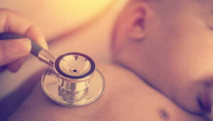 Castilla-La Mancha comenzará a administrar una nueva protección a los bebés frente al virus causante de las bronquiolitis desde el próximo domingo