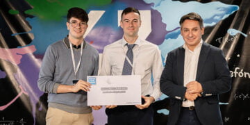 Cuatro estudiantes de la Escuela Politécnica de Cuenca obtienen el segundo premio del HackForGood de Telefónica con un proyecto para mejorar la salud mental
