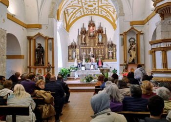 El Alto Rey celebra con lluvia su tradicional romería y en un contexto de saldo migratorio positivo en las zonas despobladas de la provincia