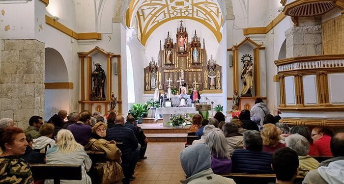 El Alto Rey celebra con lluvia su tradicional romería y en un contexto de saldo migratorio positivo en las zonas despobladas de la provincia