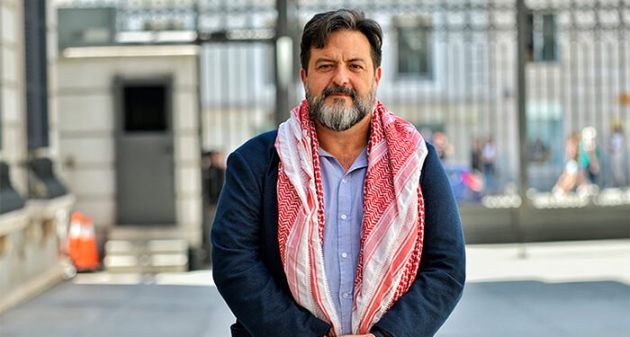 El Eurodiputado de Unidas Podemos Manu Pineda se compromete a apoyar las reivindicaciones de diversos colectivos sociales de Cuenca