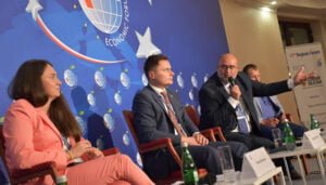 El Gobierno de Castilla-La Mancha evaluará en 2025 la Estrategia Regional contra la Despoblación y diseñará Planes de Sostenibilidad para estas zonas