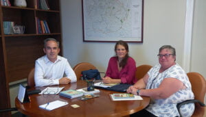 El Gobierno regional aboga por garantizar la supervivencia de las razas autóctonas como la raza caprina Blanca Serrana