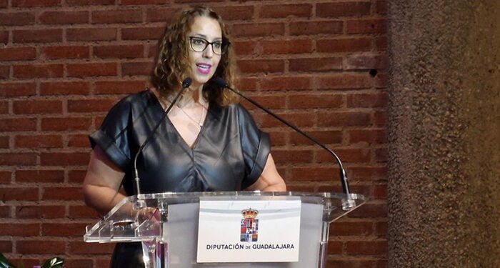 El Gobierno regional apela a la colaboración institucional frente a la “emergencia nacional” que supone la violencia de género 1 El Gobierno regional apela a la colaboración institucional frente a la “emergencia nacional” que supone la violencia de género