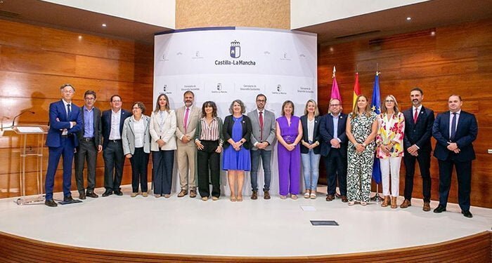 El Gobierno regional reitera su compromiso en la defensa del agua, la apuesta por la transición energética y las políticas de lucha contra el cambio climático 1 El Gobierno regional reitera su compromiso en la defensa del agua, la apuesta por la transición energética y las políticas de lucha contra el cambio climático