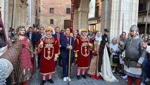 El Pendón de Alfonso VIII es custodiado ya en el Ayuntamiento de Cuenca tras su traslado desde la Catedral