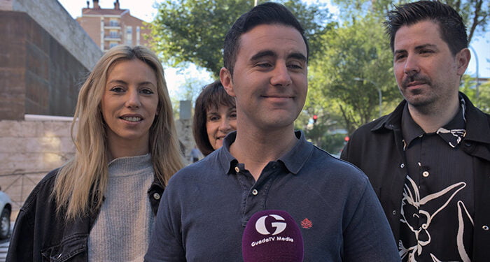 El PSOE en el Ayuntamiento de Guadalajara consigue que los centros escolares de la Zona de Bajas Emisiones tengan una especial protección en situaciones como la entrada y salida del alumnado 1 El PSOE lleva a pleno para su aprobación la introducción de mejoras de aparcamiento y seguridad vial en la calle Julián Besteiro