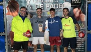 El VI Torneo de Pádel de Arcas reunió a 24 parejas en las pistas de Cañada Molina