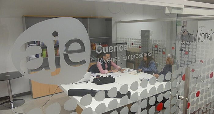 El vivero de empresas de AJE Cuenca recibe a emprendedores para ayudarles en sus primeros pasos y resolver dudas 1 El vivero de empresas de AJE Cuenca recibe a emprendedores para ayudarles en sus primeros pasos y resolver dudas