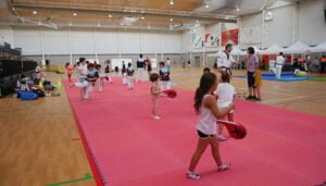 Gran acogida en la jornada de puertas abiertas del Centro Deportivo Municipal de Valdeluz