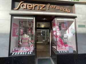 Guadalajara abre el plazo para la inscripción de establecimientos comerciales en el concurso Escaparate en Rosa