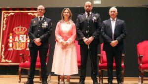 Guarinos preside la toma de posesión del nuevo intendente de la policía local