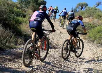 Javier Écija y Beatriz Martínez se imponen en la  ‘II The Cañamon Bike Race’ de Budia