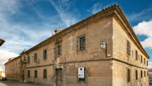 La Diputación de Cuenca y TRAGSA firman el acta de replanteo para retomar las obras del antiguo convento de los Jesuitas de Huete