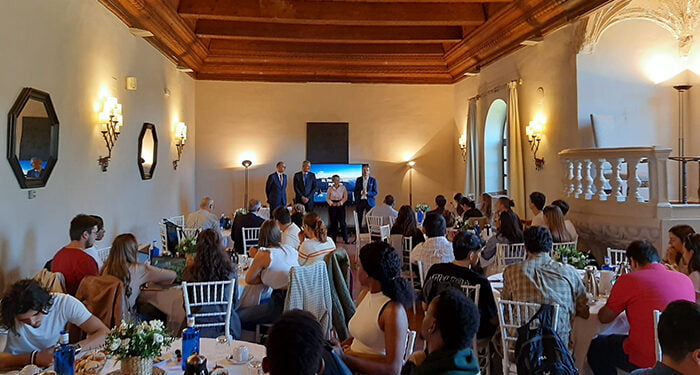 La Facultad de Ciencias Sociales de Cuenca conmemora la III Semana del Turismo con la participación de medio centenar de estudiantes 1 La Facultad de Ciencias Sociales de Cuenca conmemora la III Semana del Turismo con la participación de medio centenar de estudiantes