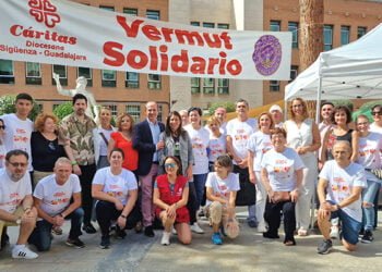 La Junta pone en valor el vermú solidario que Cáritas Diocesana organiza en las Ferias y Fiestas de Guadalajara