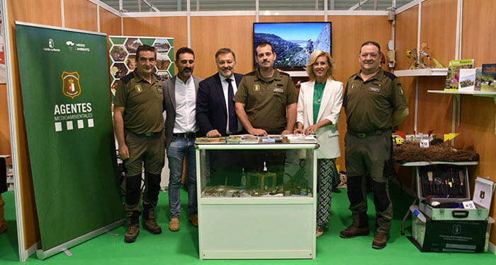 La Unidad Canina y la Unidad de Trabajos en Altura del Cuerpo de Agentes Medioambientales harán varias exhibiciones en Naturama 1 La Unidad Canina y la Unidad de Trabajos en Altura del Cuerpo de Agentes Medioambientales harán varias exhibiciones en Naturama