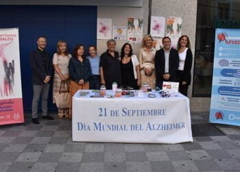 Las instituciones conquenses muestran su apoyo a Afyedalcu en el Día Mundial del Alzheimer Las instituciones conquenses muestran su apoyo a Afyedalcu en el Día Mundial del Alzheimer