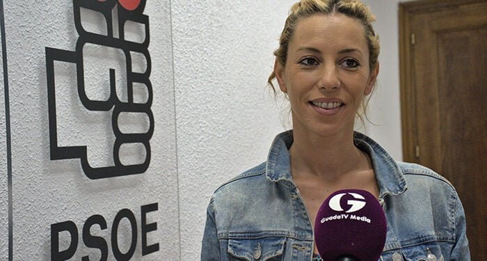 De Luz: “El apagón informativo de la señora Guarinos ha puesto en riesgo a la ciudadanía durante la DANA de este fin de semana” 1 Lucía de Luz