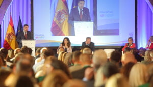 Luis Planas Solo habrá futuro en el mundo rural si existe una actividad económica sostenible y rentable