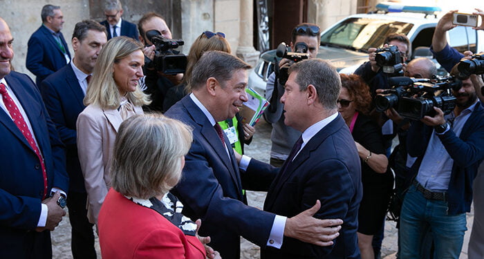Merino califica de “imprescindibles” para Sigüenza y su comarca los fondos europeos 1 Merino califica de “imprescindibles” para Sigüenza y su comarca los fondos europeos
