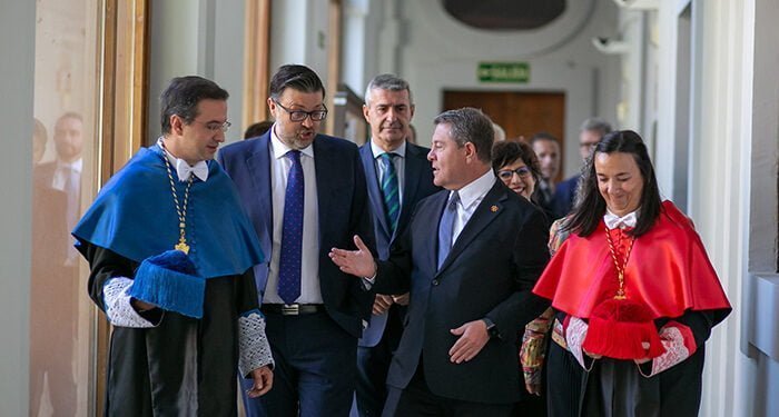 Page se compromete a que el proyecto de la Ley Regional de Universidades salga adelante bajo previo acuerdo con la universidad