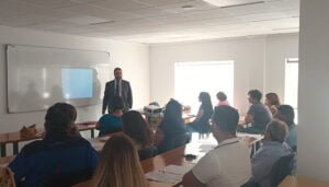 Una quincena de empresas de la Manchuela conocen en detalle la reforma del RETA