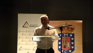 Vega reafirma el apoyo de la Diputación de Guadalajara a la cultura llevando espectáculos a los pueblos