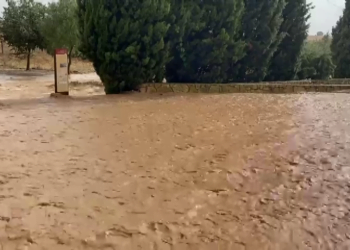 Vídeos. La lluvia convierte en ríos algunas calles de Belmonte y Villaescusa de Haro