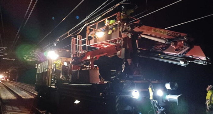 adif recupera la circulacion de la lav madrid comunidad valenciana y region de murcia afectada ayer por cuatro incidencias