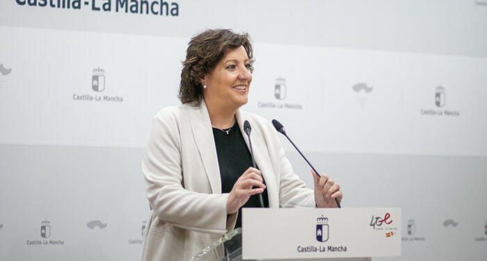 Castilla-La Mancha supera el umbral de las 900.000 personas ocupadas, marcando un récord histórico, y lidera el descenso del desempleo del país en el último año 1 Castilla-La Mancha supera el umbral de las 900.000 personas ocupadas, marcando un récord histórico, y lidera el descenso del desempleo del país en el último año