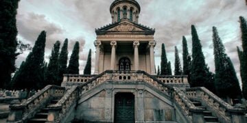 El Ayuntamiento de Guadalajara ofrecerá visitas temáticas sobre arquitectura y escultura funeraria