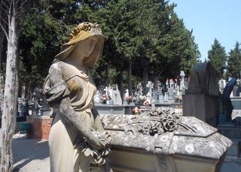 El cementerio municipal de Cuenca mantiene la próxima semana un horario ininterrumpido de 9:00 a 18:00 horas con motivo de Todos los Santos