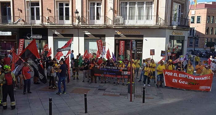 Concentración unitaria en Guadalajara contra la precariedad laboral en Geacam 1 Concentración unitaria en Guadalajara contra la precariedad laboral en Geacam