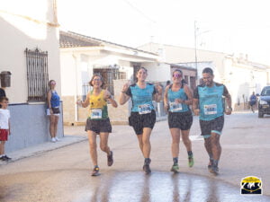 David Cano e Irene de la Torre se proclaman vencedores en la VII Carrera Tierra de Vítor de Horcajo