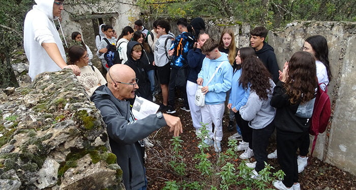 El alumnado de Secundaria descubre el patrimonio de la Guerra Civil Española en la provincia de Guadalajara 1 El alumnado de Secundaria descubre el patrimonio de la guerra civil española en la provincia de Guadalajara