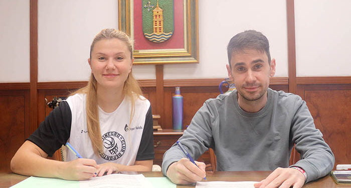 El Ayuntamiento de Cabanillas suscribe los contratos con diferentes clubes, para la gestión de las Escuelas Deportivas Municipales 1 El Ayuntamiento de Cabanillas suscribe los contratos con diferentes clubes, para la gestión de las Escuelas Deportivas Municipales