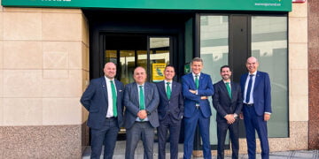 El director general de Eurocaja Rural visita la provincia de León, ratificando su implicación con Castilla y León
