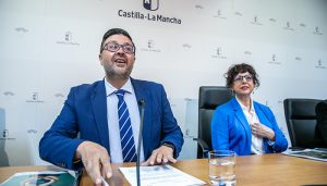El Gobierno regional realizará unas 4.000 acciones formativas a lo largo del presente curso escolar para formar a más de 30.000 profesores