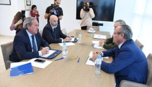 El Gobierno regional y CECAM valoran que el presupuesto de Castilla-La Mancha para 2024 no incremente el endeudamiento ni la presión fiscal