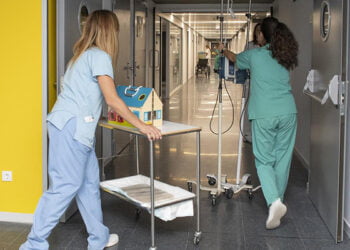 El Hospital de Guadalajara completa el traslado de la hospitalización de Pediatría a sus nuevas dependencias en el edificio de ampliación El Hospital de Guadalajara completa el traslado de la hospitalización de Pediatría a sus nuevas dependencias en el edificio de ampliación